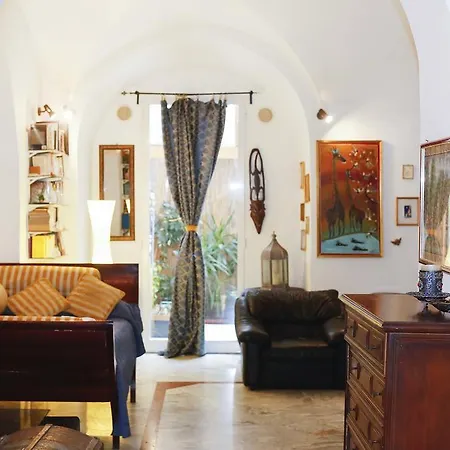 Caio Mario Apartment *